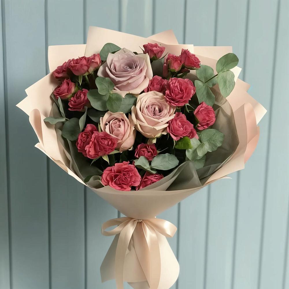 Букет цветов из: Гвоздики и Розы в Алатыри