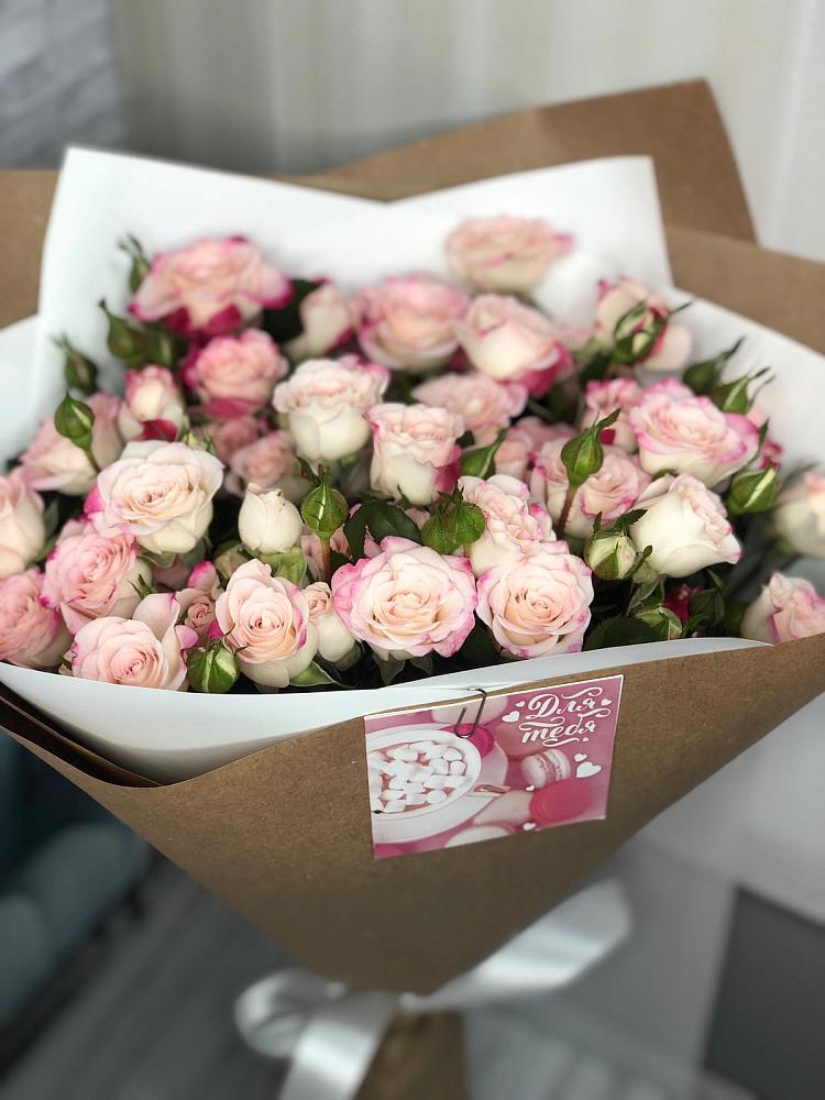 Букет цветов из: Розы в Алатыри