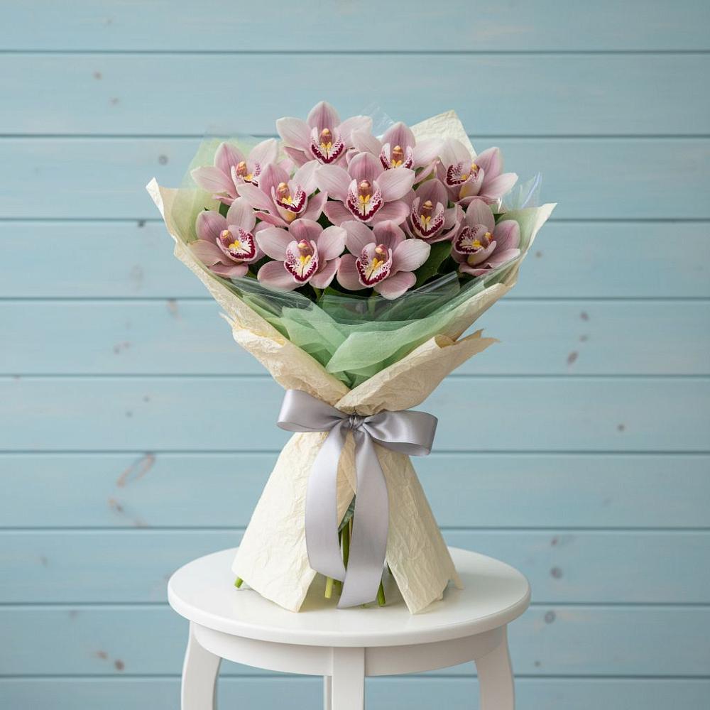 Букет цветов из: Орхидеи и Розы в Алатыри