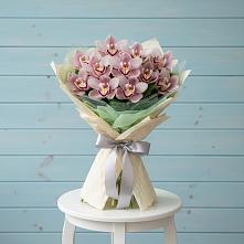 Букет цветов из:  Орхидеи и Розы в Алатыри