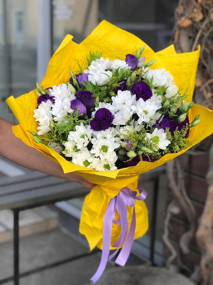 Букет цветов из: Ирисы, Хризантемы и Ромашки в Алатыри