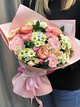 Букет нежные объятья в Алатыри Букет цветов из: Гвоздики, Розы и Хризантемы в Алатыри