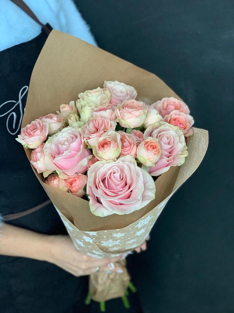 Букет цветов из: Хризантемы и Розы в Алатыри