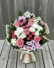 Букет цветов из:  Альстромерии, Гвоздики, Розы и Хризантемы в Алатыри