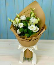 Букет цветов из:  Хризантемы и Лизиантусы #REPLACE_PRED# Алатыри