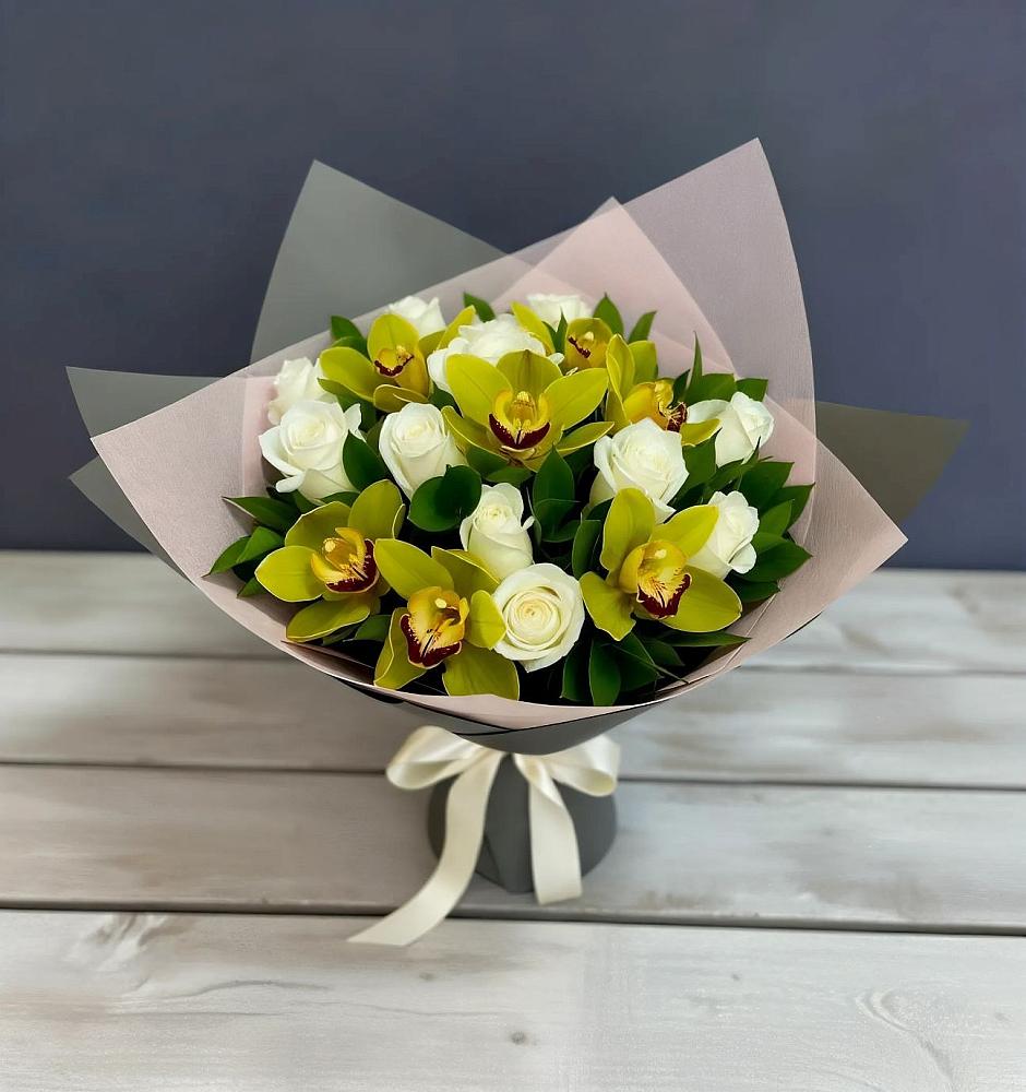 Букет цветов из: Орхидеи и Розы в Алатыри